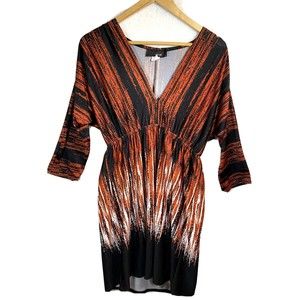 Hypnotik Women Dress‎ Size Large V Neck Lightweight Modern Travel